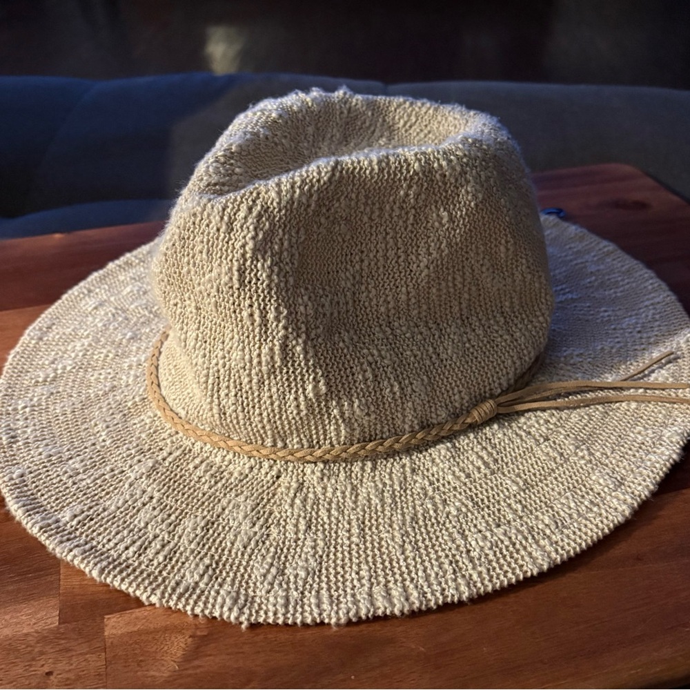 Altar’d State Women’s Beige Woven Hat - new with tags